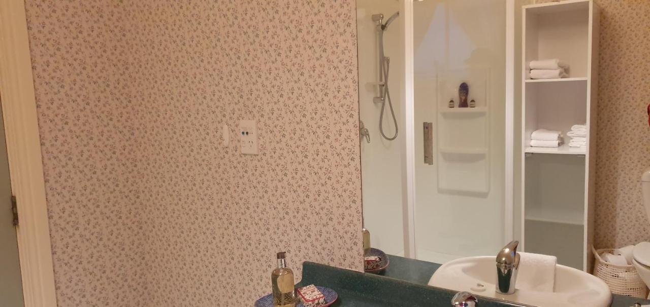 Century House B & B Flatlette Oamaru Bagian luar foto